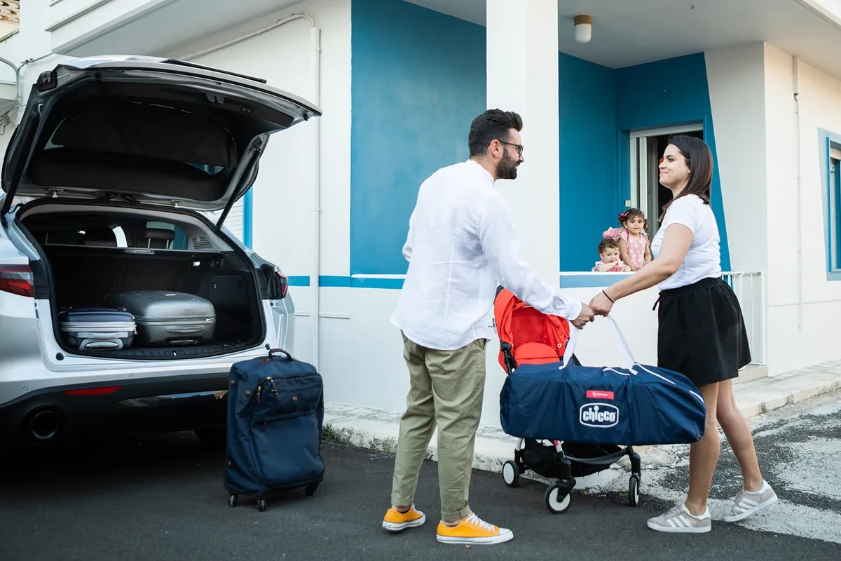Passeggini e seggioloni per i baby turisti: una startup per trovarli in città